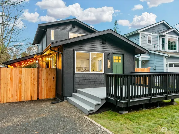 912 Austin Ave, Pt Orchard, WA 98366