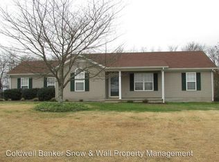 114 E McGuire St, Bell Buckle, TN 37020