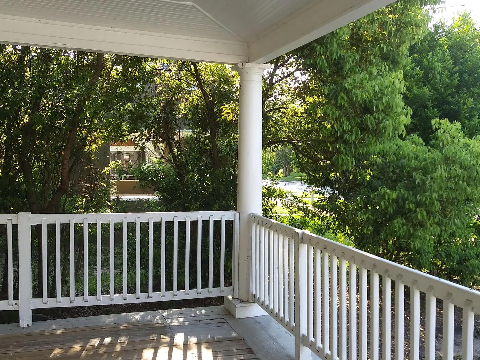 E Lemon Ave, Eustis — Photo 2