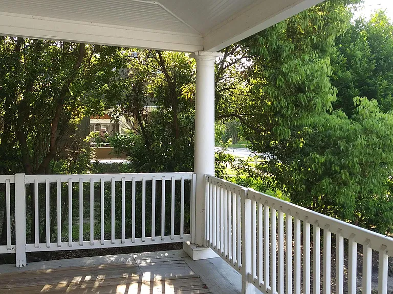 E Lemon Ave — Photo 2