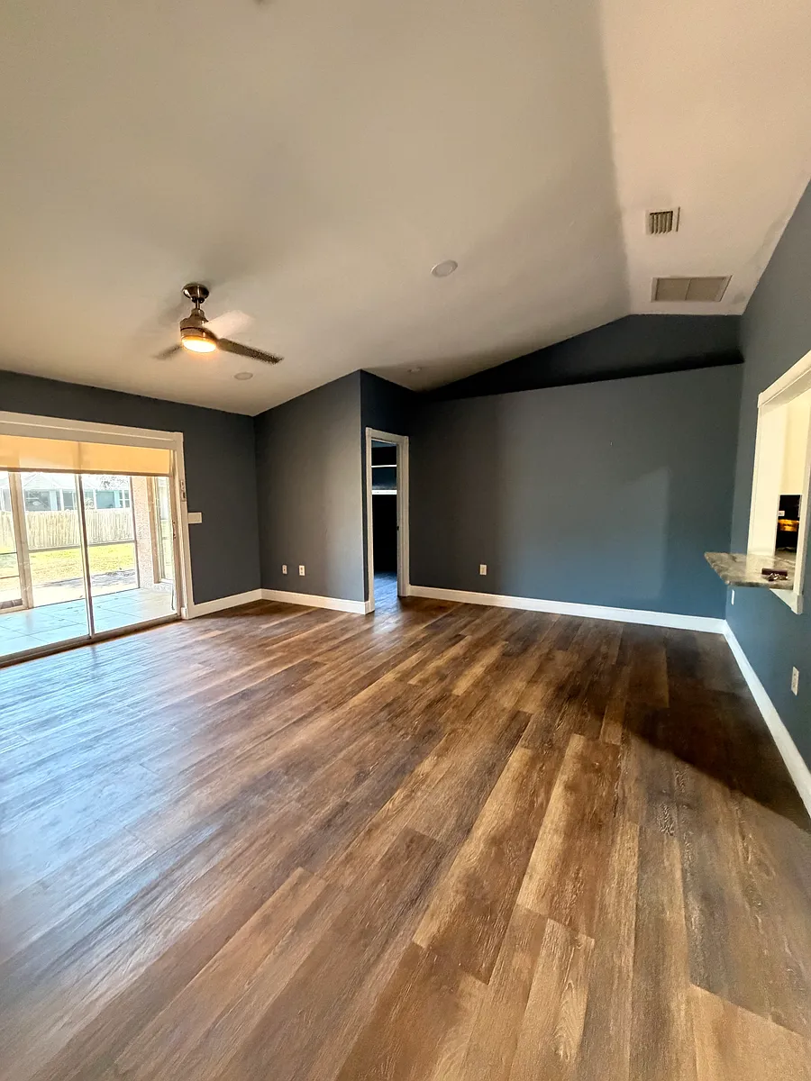 Building Photo - 7506 43rd Ct E