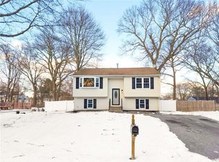 92 June Ave, Warwick, RI 02889