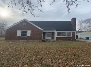 1926 E Chestnut St, Kankakee, IL 60901