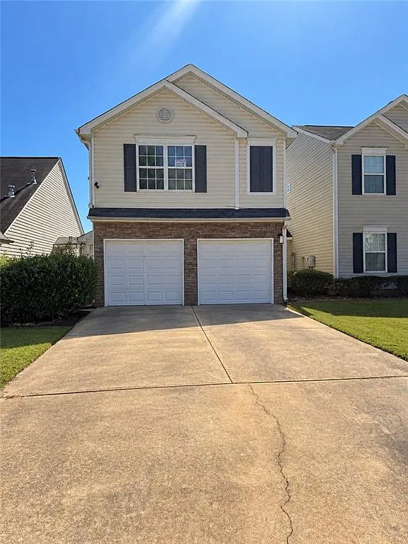 3 bed, 2.5 bath, 1380 sqft, $2,095 — Photo 1