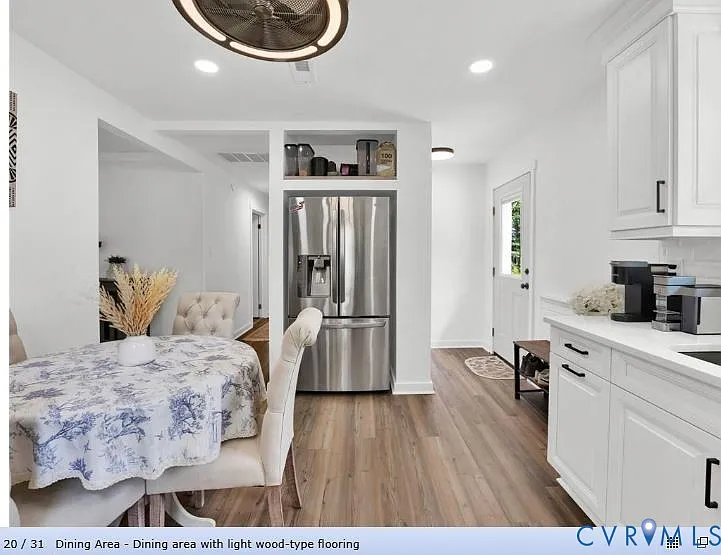 11215 Thorncroft Dr — Photo 20