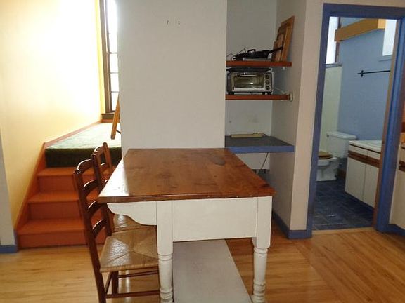 4th image of 82 Williams St #3C