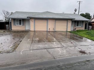 394-398 Lindley Dr, Sacramento, CA 95815