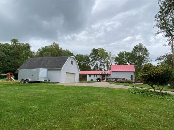 2260 Depot St, Waterford, PA 16441