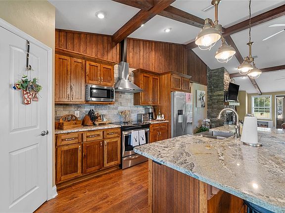 3rd image of 4639 SW Wilson Springs Rd