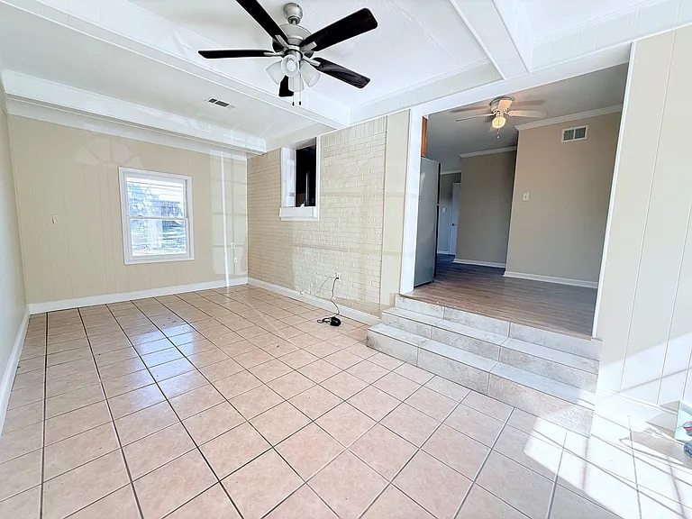 5042 Alrose Ave — Photo 5