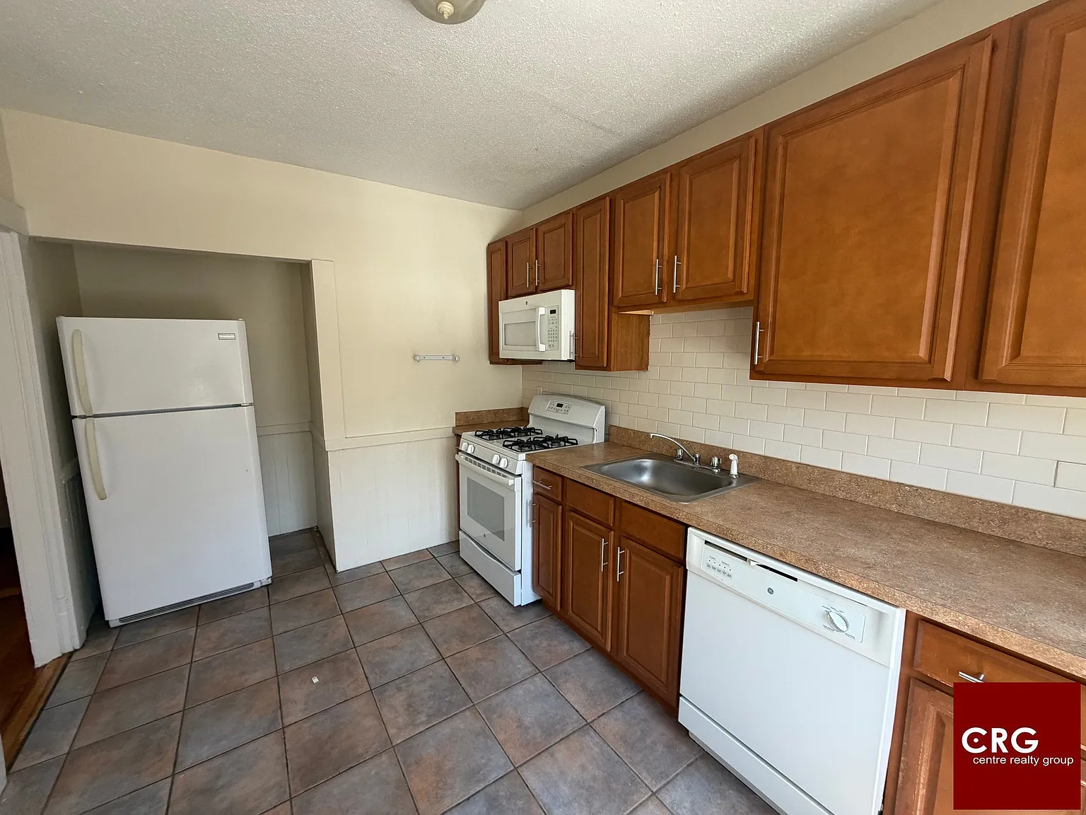 1 bed, 1.0 bath, $2,250 — Photo 2