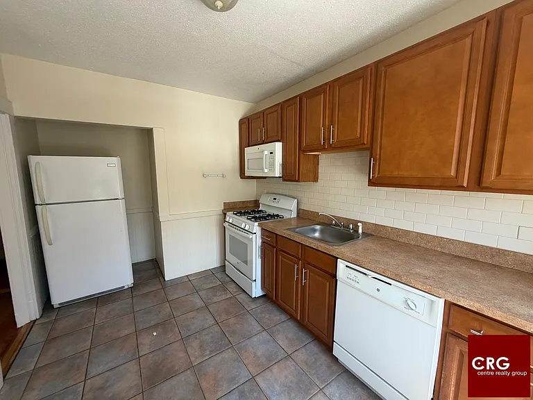 520 Cambridge St #U5A — Photo 2