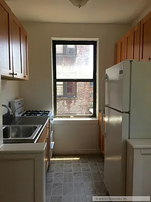 Rented by Sovereign Associates | media 29