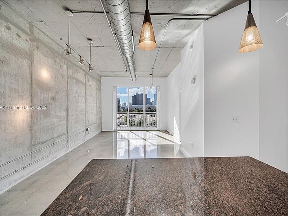 3rd image of 2001 Biscayne Blvd APT 2605