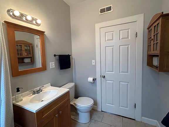 3rd image of 2432 W Pensacola Ave #2