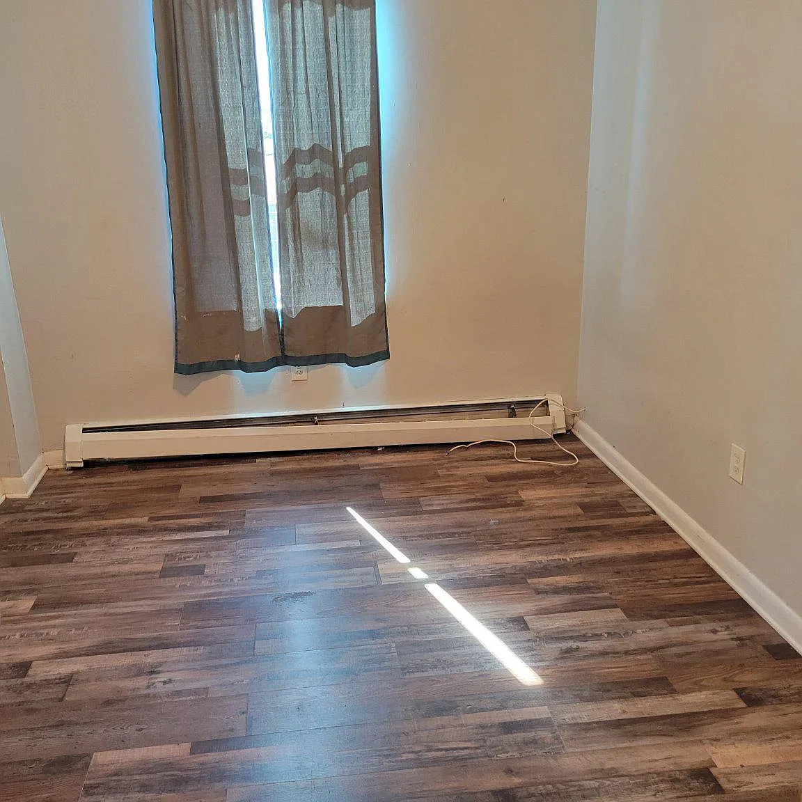 1 bed, 1.0 bath, 500 sqft, $1,200 — Photo 1