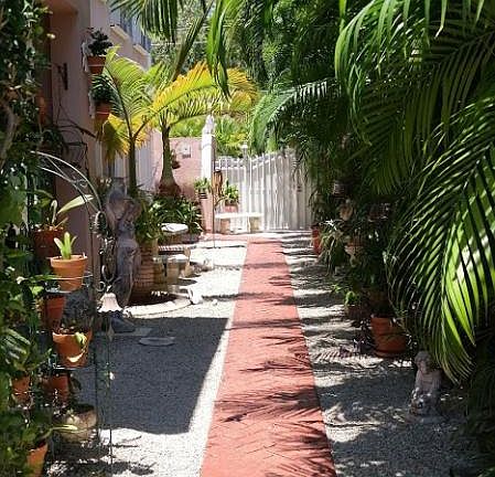 3rd image of 123 Salamanca Ave #X3
