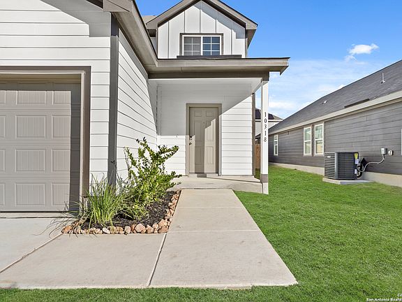 2nd image of 10318 Liberty Grove