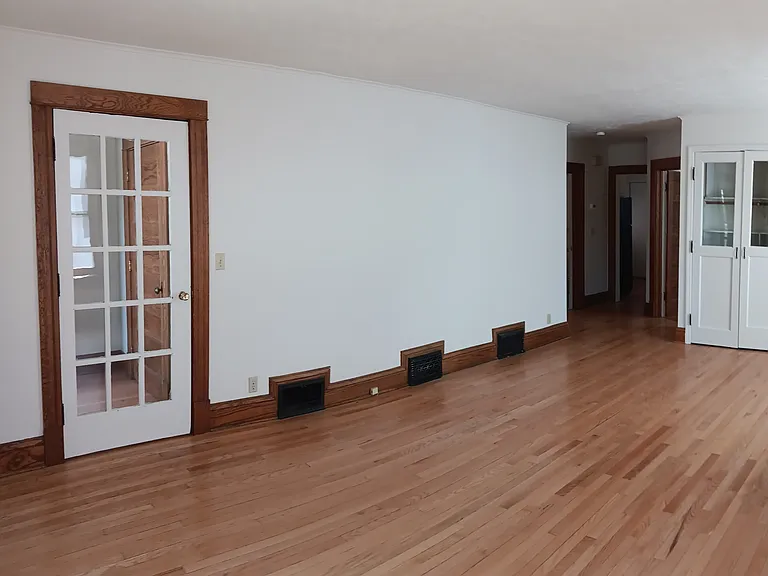 3921 Davenport St — Photo 5