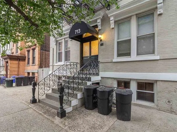 713 Willow Avenue image 1 of 11