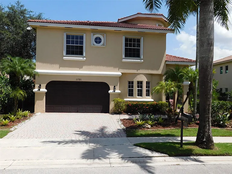 11751 NW 1st St — Photo 6