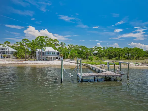 2059 Turpentine Trl, Saint George Island, FL 32328