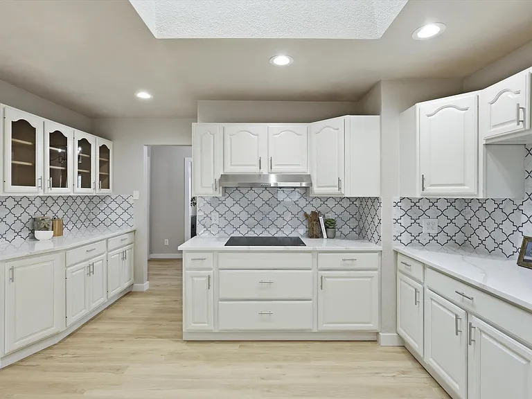 3716 Sweetbriar Ln — Photo 15
