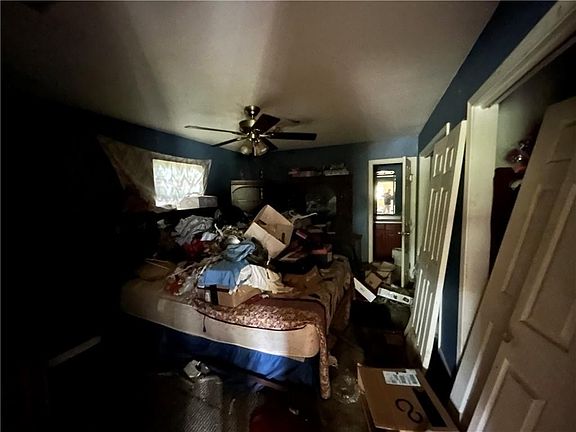 4th image of 1917 Acadia Dr
