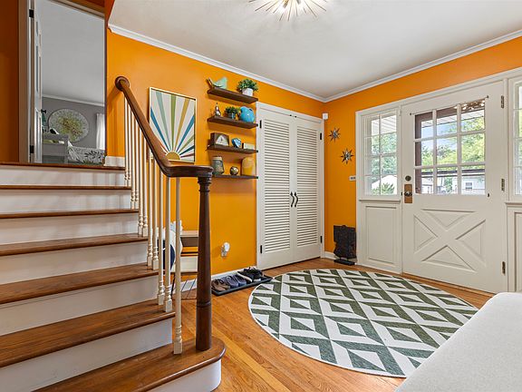 4th image of 1611 Oakdale St