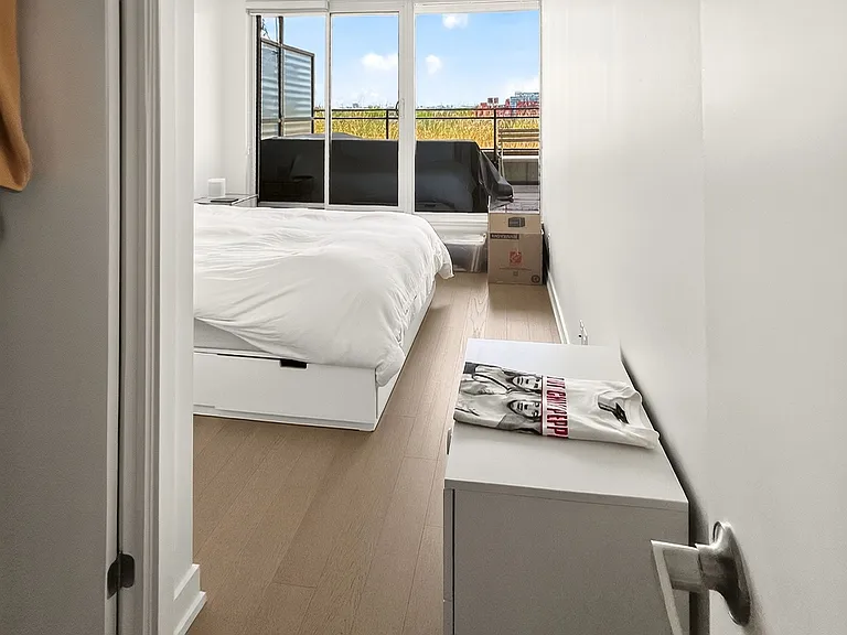205 Manning Ave #501 — Photo 18