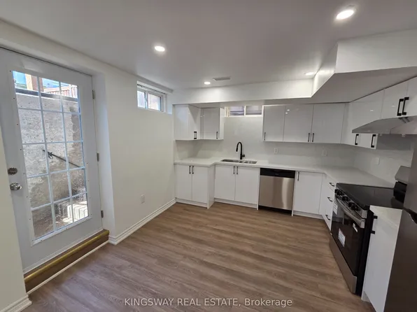 839 Miltonbrook Cres #Basement, Milton, ON L9T 8N2