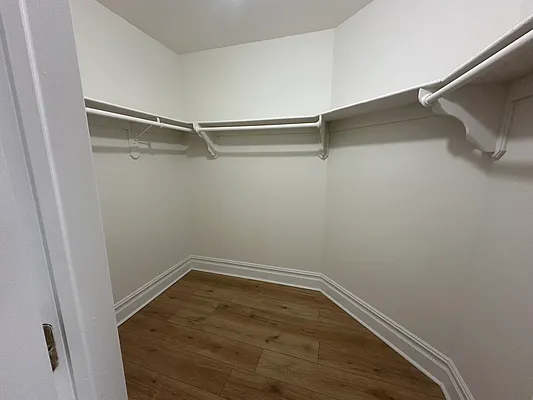 Rented by Astorian Realty Group LLC | media 7