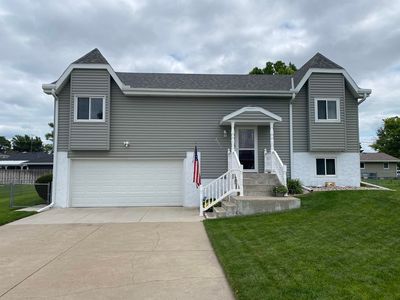 2875 Fairlane Ave, Columbus, NE, 68601