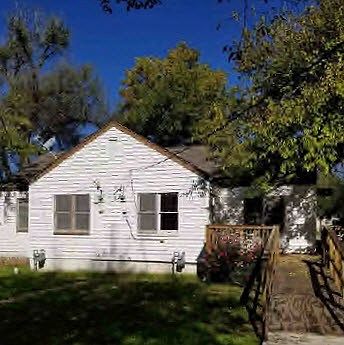 4th image of 1712 NW Ferris Ave