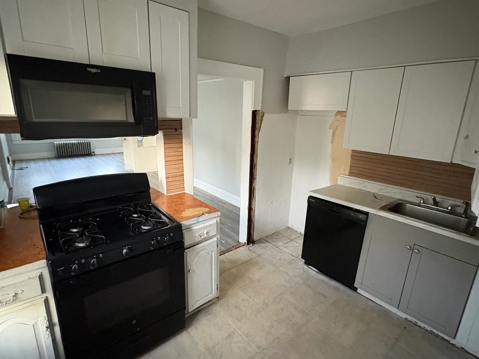2 bed, $2,300 — Photo 4