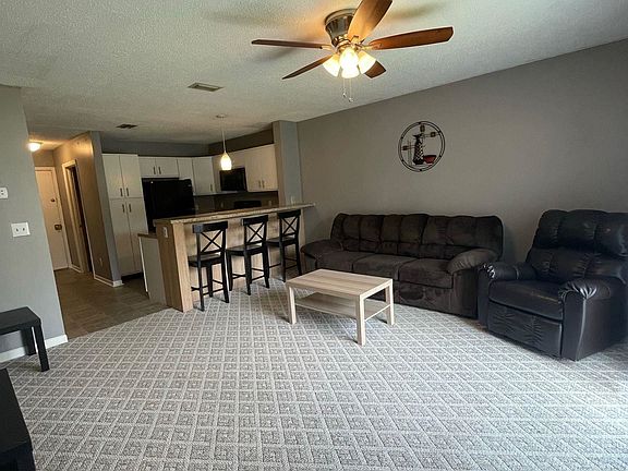 5th image of 1336 Hunters Rd APT D
