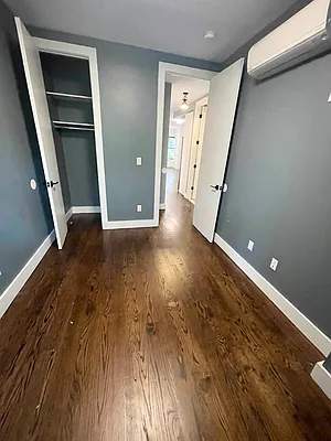 Rented by Delmark Realty LLC | media 25