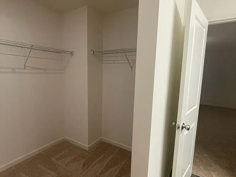 765 Alexander Commons Dr — Photo 16