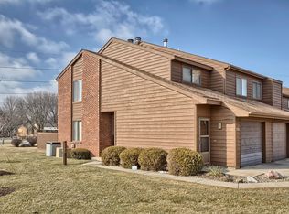2129 Sunview Dr, Champaign, IL 61821