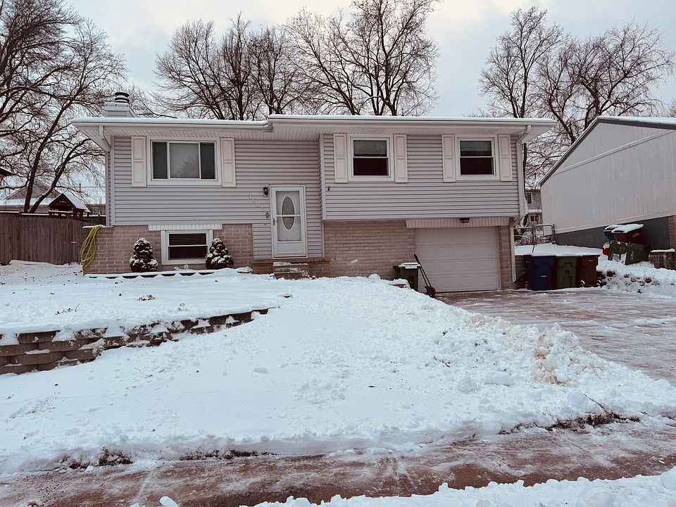 1st image of 3401 Castile Dr