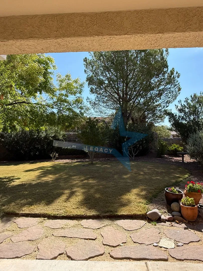 Outdoor Lover's Retreat!! Beautifully Maintained Home with Park-Like Backyard! — Photo 2