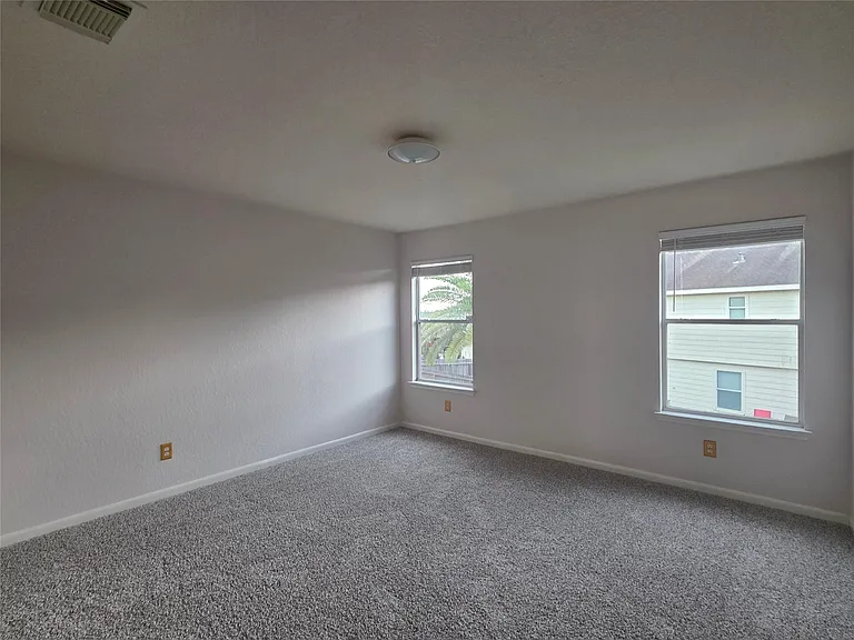 15515 Bartlett Pear Ct — Photo 5