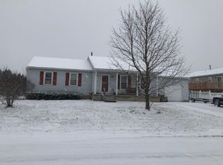 22 Wilson Ln, Cohoes, NY 12047