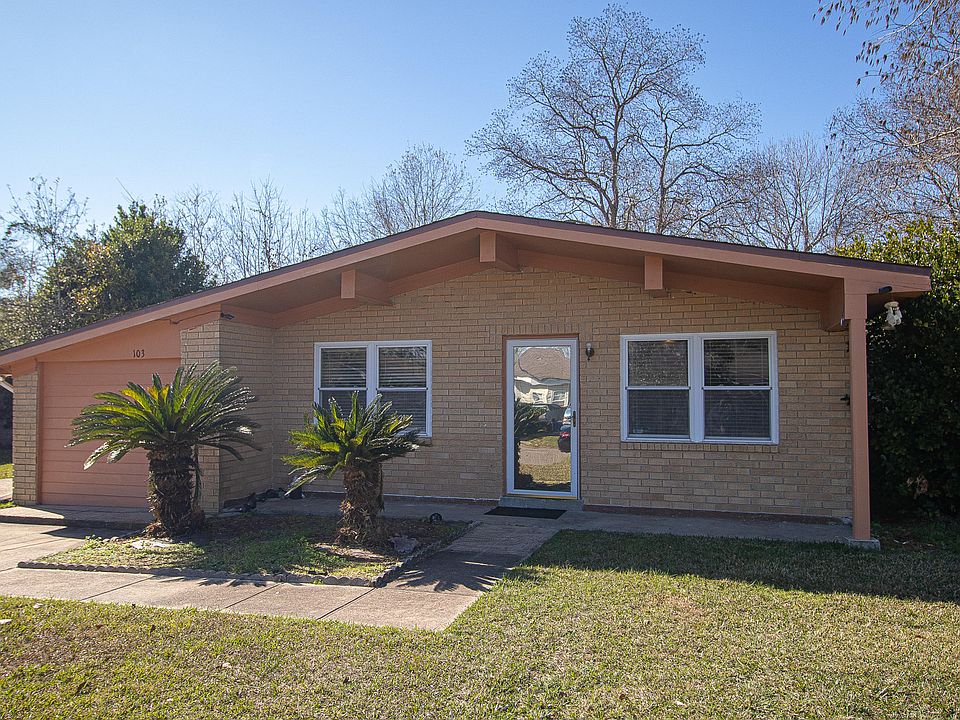 1st image of 103 N Kern Dr