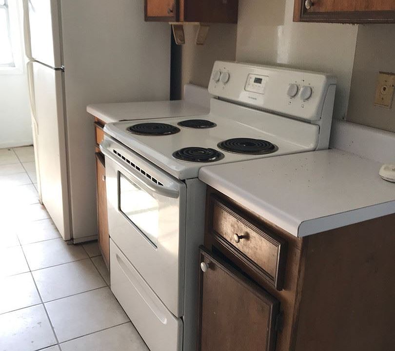 2nd image of 5208B Laccasine Dr