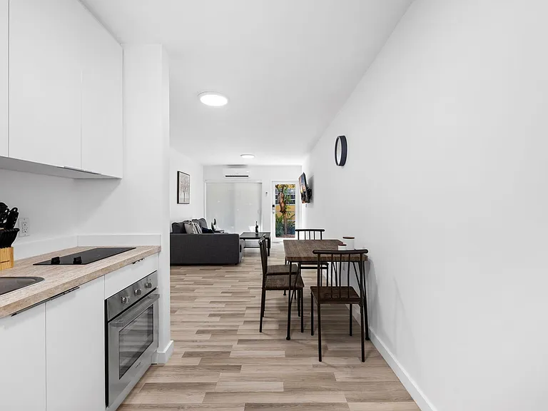 112 SW 11th Ave #1 — Photo 12