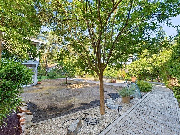 3rd image of 17708 Chaparral Dr