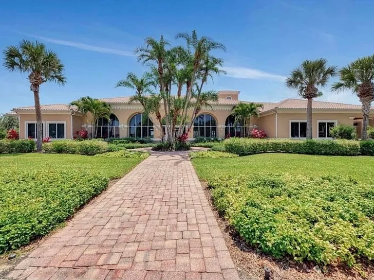 5614 Fossano Dr — Photo 4