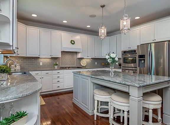 4th image of 5004 Groves Edge Ln
