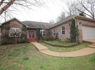 4 Cresswell Dr, Bella Vista, AR 72714